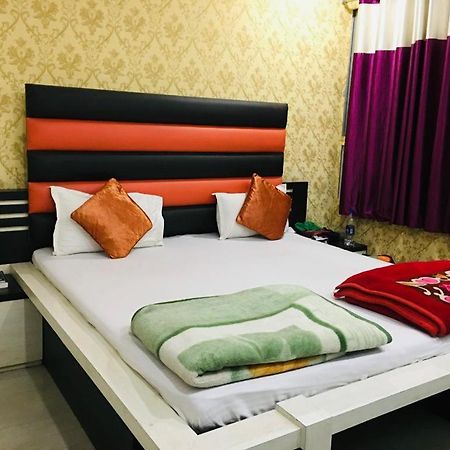 Hotel Natraj Sasaram Extérieur photo