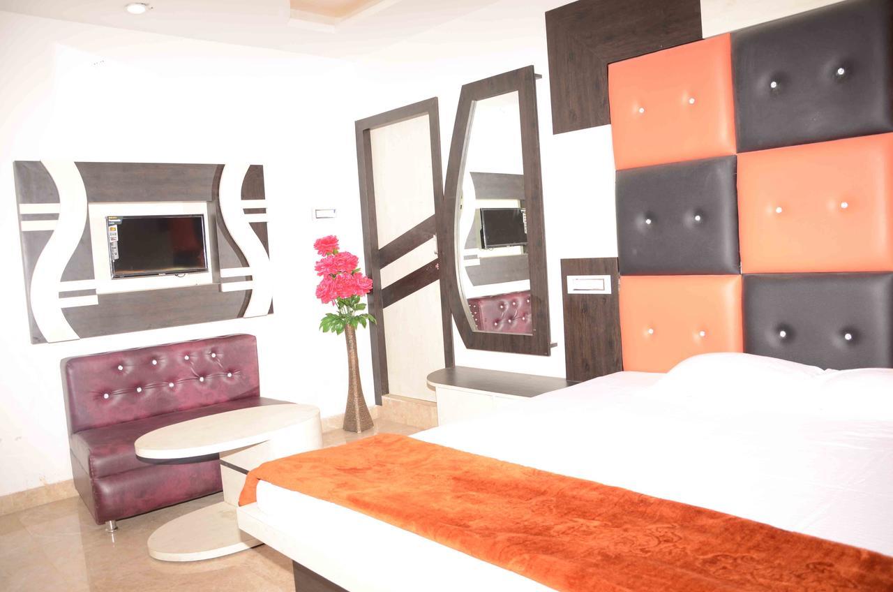 Hotel Natraj Sasaram Extérieur photo