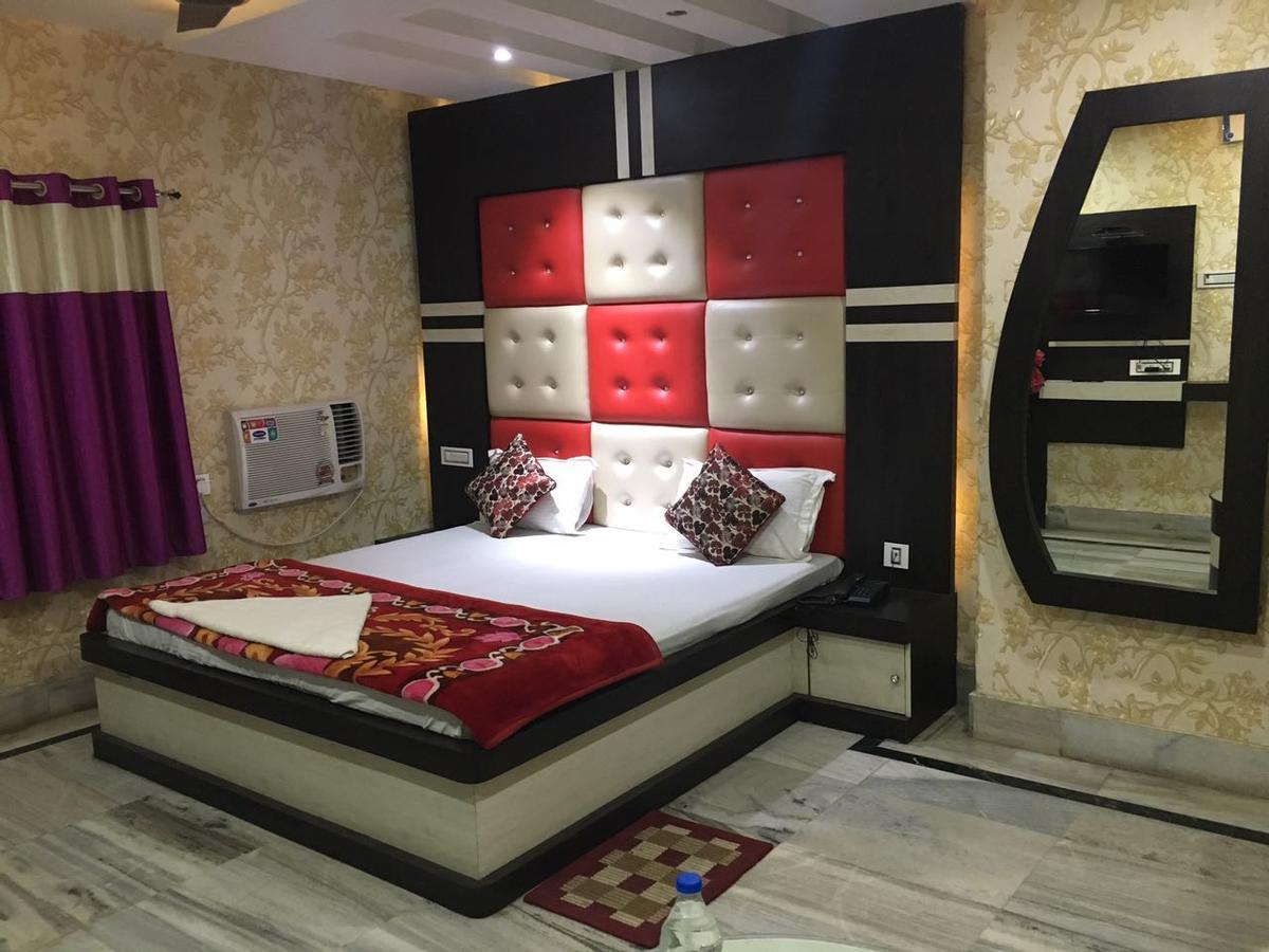 Hotel Natraj Sasaram Extérieur photo